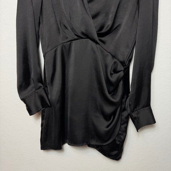 ZARA WOMEN'S BLACK SATIN MINI LONG SLEEVE DRESS SIZE LARGE PRE-OWNED - Picture 4 of 7